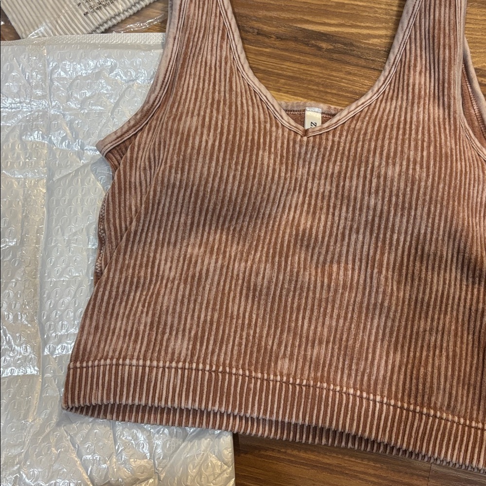 New Padded Stetchy Ribbed Stylish Women's Crop Tops Dark Rust S/M - Picture 5 of 5